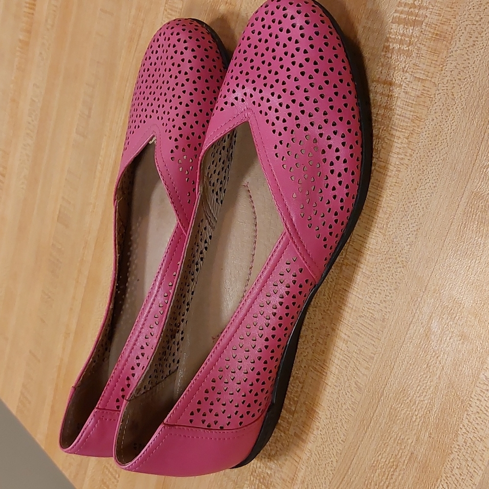 Dansko flats